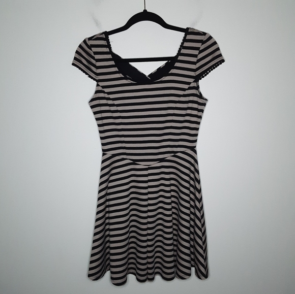 As U Wish Striped Open Back Dress - Picture 2 of 8